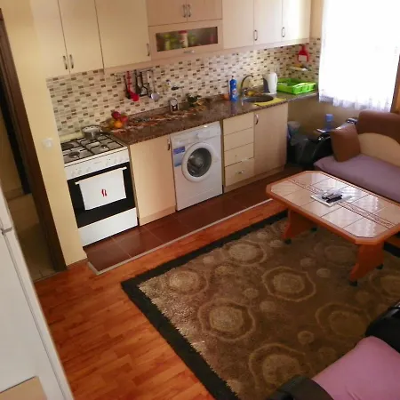 Apartment 4 Persons Flat House - Cheap Homestay Sleeping Place Antalya