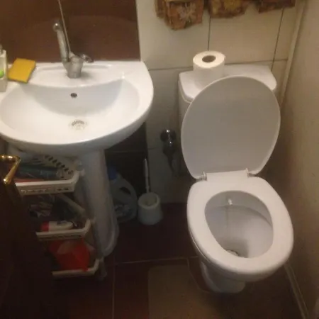Apartment 4 Persons Flat House - Cheap Homestay Sleeping Place