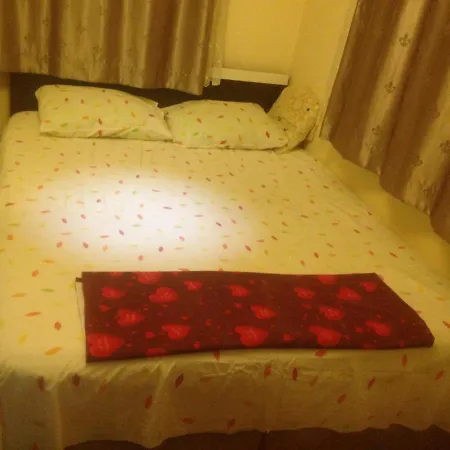 4 Persons Flat House - Cheap Homestay Sleeping Place Apartment