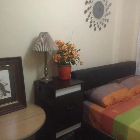 4 Persons Flat House - Cheap Homestay Sleeping Place Apartment